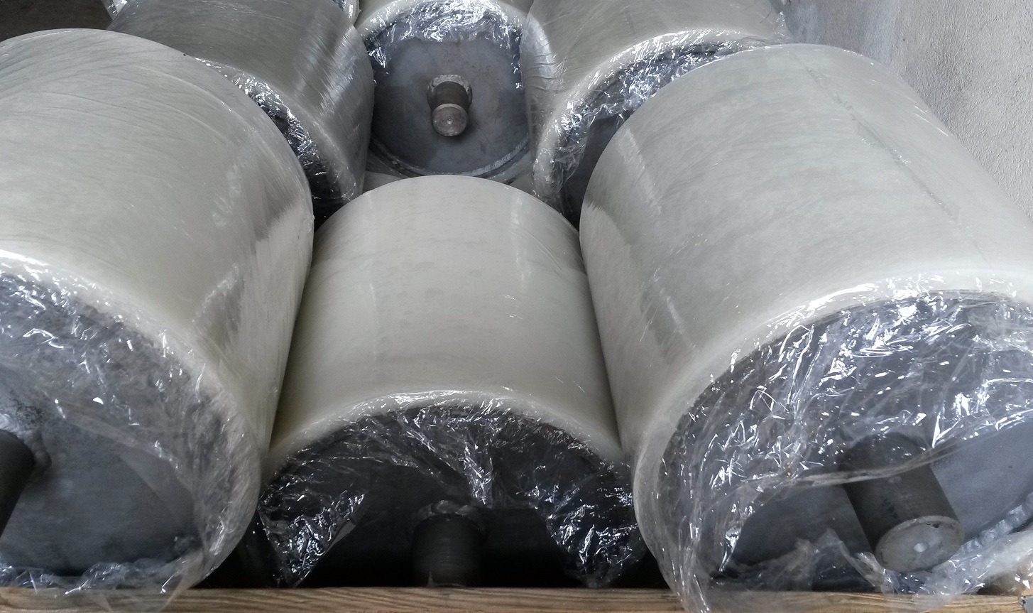 New 300mm diameter rollers used for V-shape pipe holders in gas-pipeline construction.